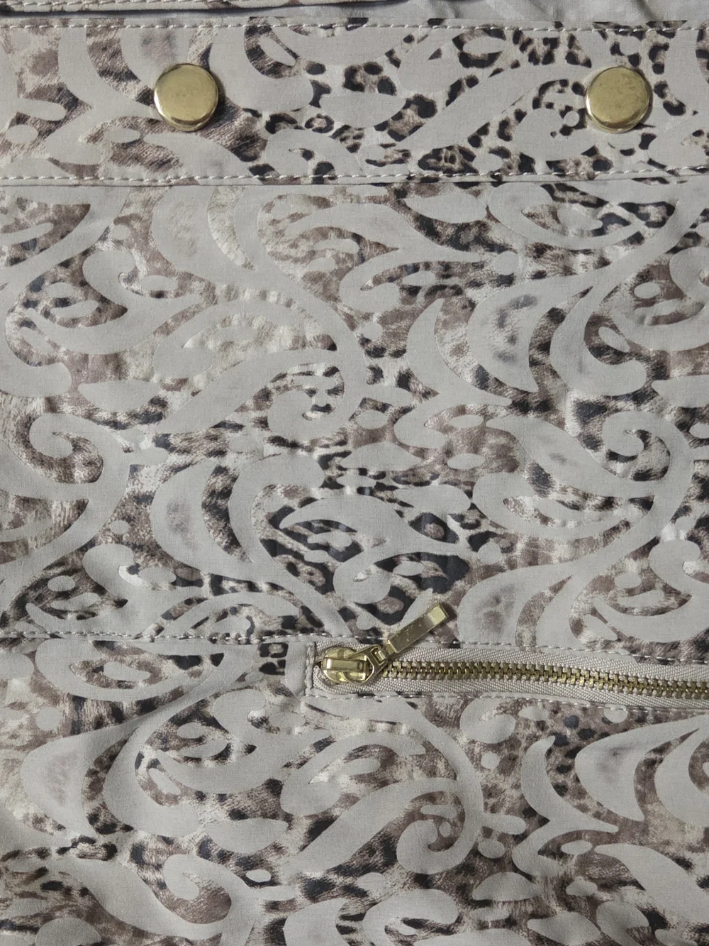 Zenergy By Chico Lightweight Jacket with Gold Hardware - Picture 5 of 8